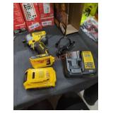 DeWalt 20v 1/4" impact driver kit