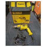 DeWalt Corded 3/8" Keess Chuck Drill Kit