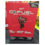 Milwaukee M12 3/8" stubby impact wrench