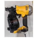 DEWALT 15ï¿½ Coil Roofing Nailer