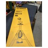 DeWalt Tripod Light