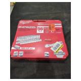Milwaukee 3/8" Ratchet and Socket Set