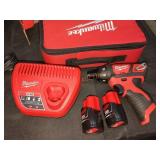 Milwaukee M12 1/4" Hex Screwdriver Kit