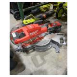 Milwaukee M18 Compound Miter Saw