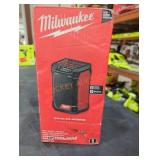 Milwaukee M12 radio+ charger