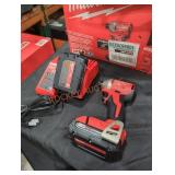 Milwaukee M18 1/4" hex impact driver kit