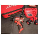 Milwaukee M12 1/4" Hex Screwdriver Kit