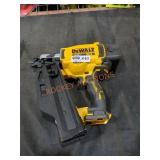 DeWalt 21ï¿½ Round Head Nailer