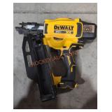 DEWALT. 21ï¿½ Round Head Nailer