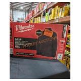 Milwaukee M12 small black axis heated jacket kit