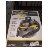 Stinger 2.5 Gallon Wet Dry Vac