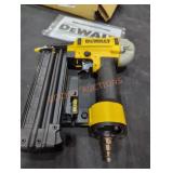 DeWalt 18ga Brad nailer