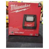Milwaukee Dual Power Flood Light