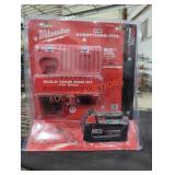 Milwaukee M18 xc 5 ah battery and charger