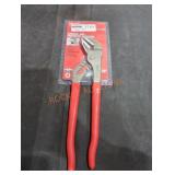 Milwaukee 12" Smooth Jaw Pliers