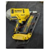 DeWalt 20v 30ï¿½ clipped or full head nailer