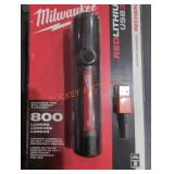 Milwaukee 800L compact flashlight