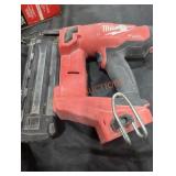 Milwaukee M18 18ga Brad nailer