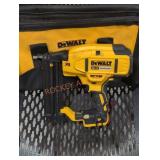 DEWALT 18 GA Brad Nailer