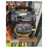 DeWalt 2.5 Gallon Air Compressor