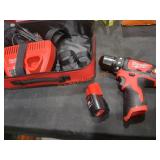 Milwaukee M12 3/8" Drill/Driver Kit
