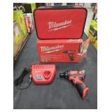 Milwaukee M12 1/4" Hex Screwdriver Kit