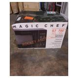Milton Pick Up. Magic Chef 0.7 Cu ft Microwave