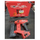 Milwaukee M18 18Ga 1/4" Narrow Crown Stapler