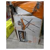 Ridgid 7" Wet Tile Saw With Stand