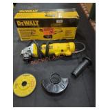DeWalt Corded 4-1/2" Small Angle Grinder DeWalt Corded 4-1/2" Small Angle Grinder