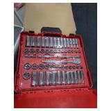 Milwaukee 3/8" Metric & SAE Ratchet & Sockets Milwaukee 3/8" Metric & SAE Ratchet & Sockets