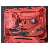 Milwaukee M12 Copper Tubing Cutter Milwaukee M12 Copper Tubing Cutter