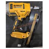 DEWALT 20V 21� Round Head Nailer DEWALT 20V 21� Round Head Nailer