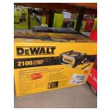 DeWalt 2100psi 1.2gpm Pressure Washer DeWalt 2100psi 1.2gpm Pressure Washer