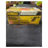DeWalt 28� Wire Weld Framing Nails DeWalt 28� Wire Weld Framing Nails