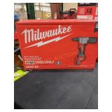 Milwaukee M12 Rivet Tool Milwaukee M12 Rivet Tool