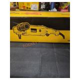 DeWalt 7"-9" Right Angle Polisher DeWalt 7"-9" Right Angle Polisher