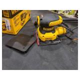 DeWalt Corded 1/4 Sheet Palm Grip Sander DeWalt Corded 1/4 Sheet Palm Grip Sander