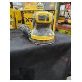 DeWalt 20v 5" variable speed random orbit sander DeWalt 20v 5" variable speed random orbit sander
