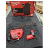 Milwaukee M12 Heated Vest Kit, S Black Milwaukee M12 Heated Vest Kit, S Black