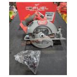 Milwaukee M18 7-1/4" Circular Saw Milwaukee M18 7-1/4" Circular Saw