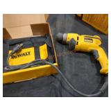 DeWalt Corded 3/8" Chuck Drill Kit DeWalt Corded 3/8" Chuck Drill Kit