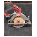 Milwaukee M18 7-1/4" Circular Saw Milwaukee M18 7-1/4" Circular Saw