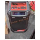 Milwaukee M12 Radio+ Charger Milwaukee M12 Radio+ Charger