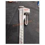 Milwaukee 14" Aluminum Pipe Wrench Milwaukee 14" Aluminum Pipe Wrench