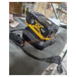 DeWalt 20v 4 ah battery and charger