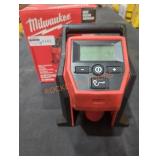 Milwaukee M12 Compact Inflator Milwaukee M12 Compact Inflator