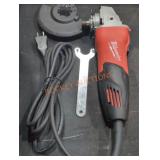 Milwaukee 4-1/2" Angle Grinder Milwaukee 4-1/2" Angle Grinder