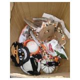 Box Lot Assorted Halloween Items Box Lot Assorted Halloween Items