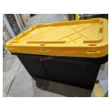 2 HDX 27agal. Tough Totes w/ Lids/ 1- 7gal Tote